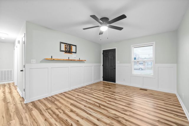 514 Gainey Dr, Oak Grove, KY 42262