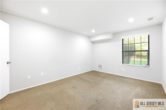 151 Wyndham Place, Robbinsville, NJ 08691