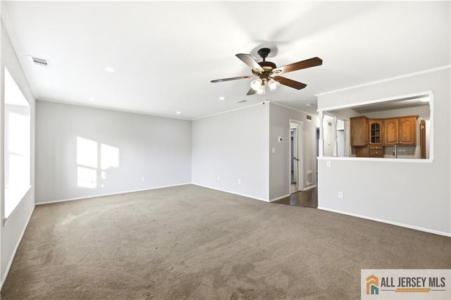 151 Wyndham Place, Robbinsville, NJ 08691