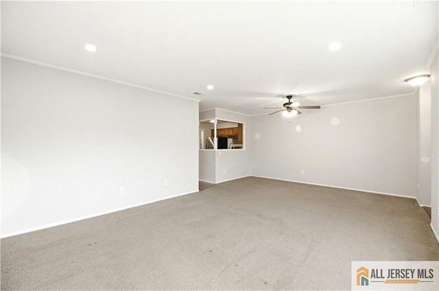 151 Wyndham Place, Robbinsville, NJ 08691