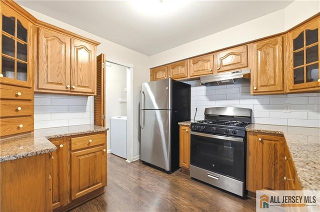 151 Wyndham Place, Robbinsville, NJ 08691