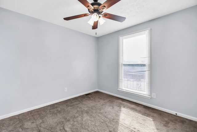 1917 Graceland Dr, Goodlettsville, TN 37072