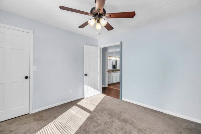 1917 Graceland Dr, Goodlettsville, TN 37072