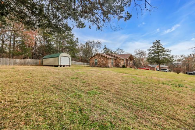 1917 Graceland Dr, Goodlettsville, TN 37072