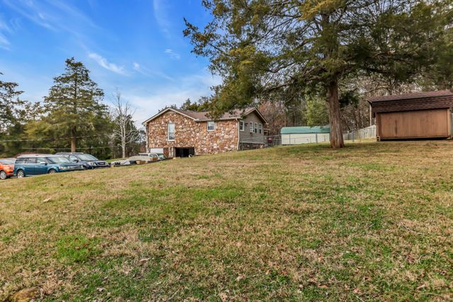 1917 Graceland Dr, Goodlettsville, TN 37072