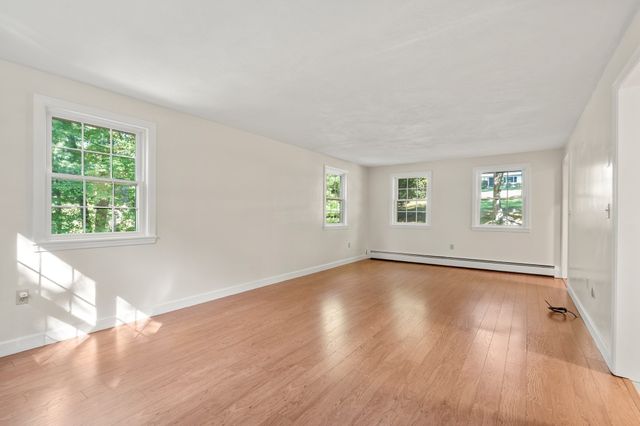 7 Tara Road, Southborough, MA 01772