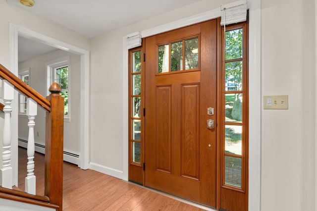 7 Tara Road, Southborough, MA 01772