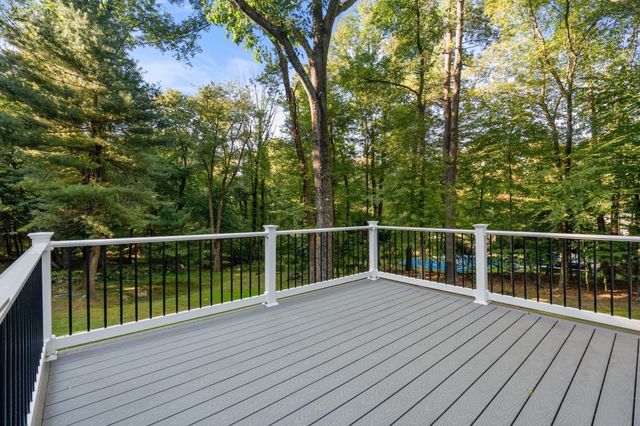 7 Tara Road, Southborough, MA 01772