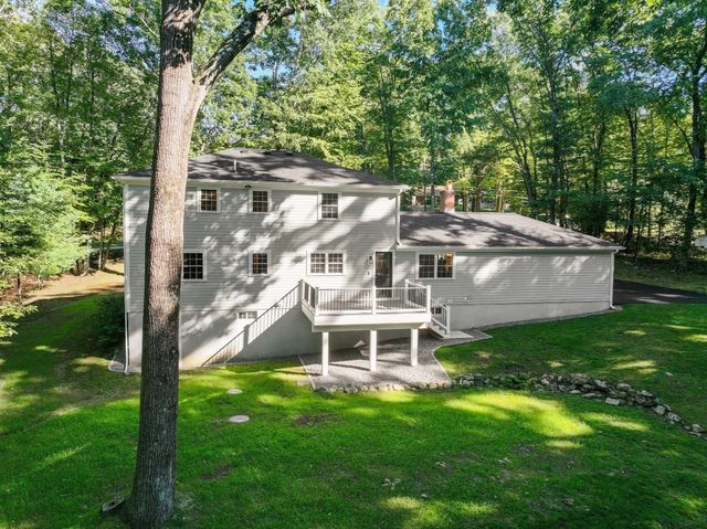 7 Tara Road, Southborough, MA 01772