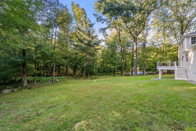 7 Tara Road, Southborough, MA 01772