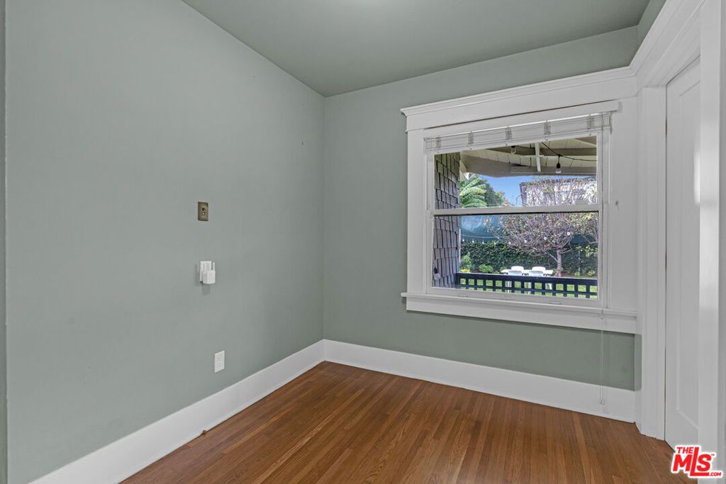Image 25 of property listing at 1331 N Cherokee Avenue, Los Angeles, CA 90028