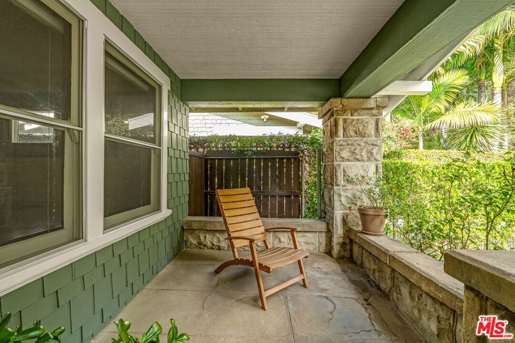 Image 8 of property listing at 1331 N Cherokee Avenue, Los Angeles, CA 90028