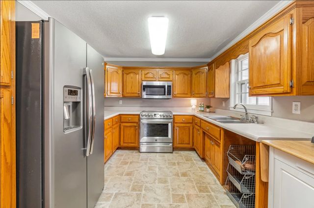 298 Tobacco Rd, Clarksville, TN 37042