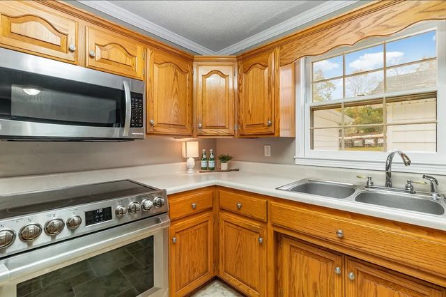 298 Tobacco Rd, Clarksville, TN 37042