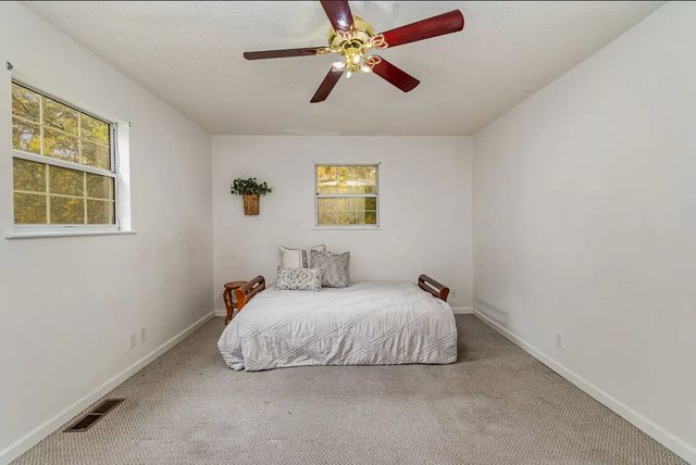 298 Tobacco Rd, Clarksville, TN 37042