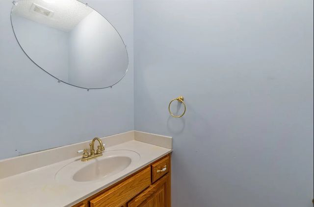 298 Tobacco Rd, Clarksville, TN 37042