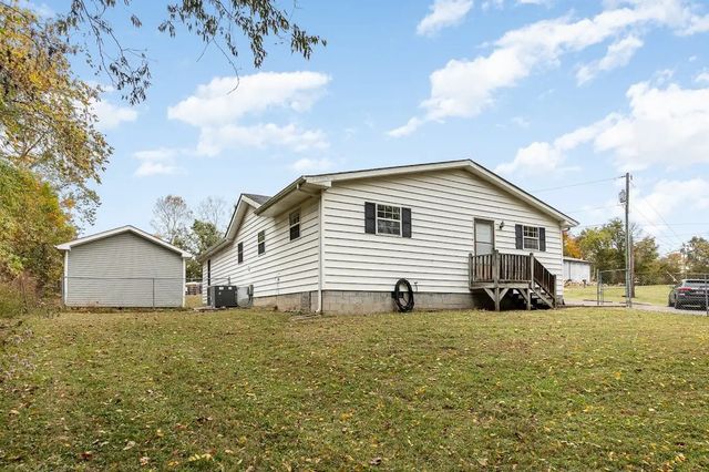 298 Tobacco Rd, Clarksville, TN 37042