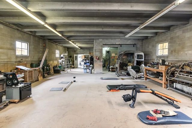 298 Tobacco Rd, Clarksville, TN 37042