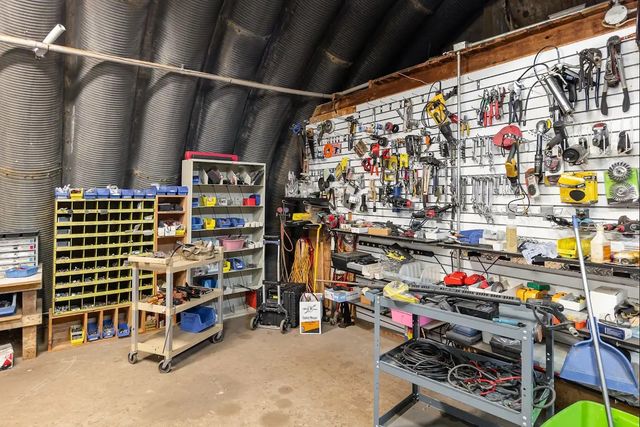 298 Tobacco Rd, Clarksville, TN 37042