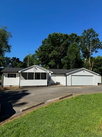 298 Tobacco Rd, Clarksville, TN 37042