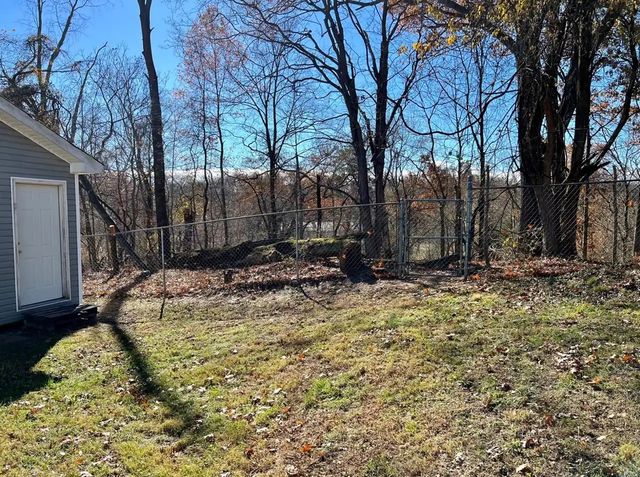 298 Tobacco Rd, Clarksville, TN 37042