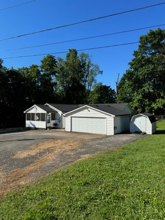 298 Tobacco Rd, Clarksville, TN 37042