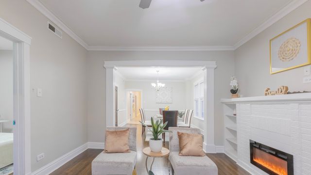 2531 Elmwood Avenue, Berwyn, IL 60402