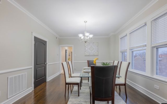2531 Elmwood Avenue, Berwyn, IL 60402