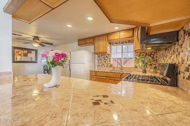 1301 E Avenue I 78, Lancaster, CA 93535