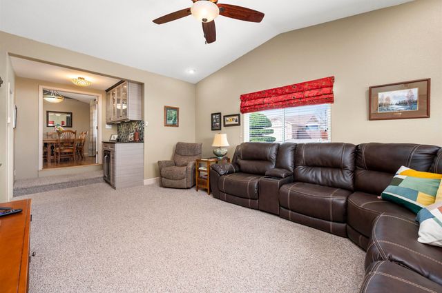 2977 Mesa Crest Place, Grand Junction, CO 81503