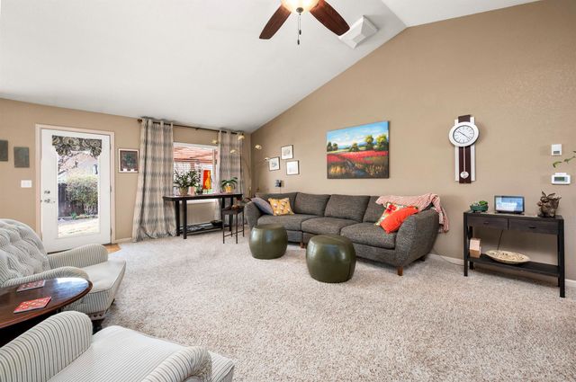 2977 Mesa Crest Place, Grand Junction, CO 81503