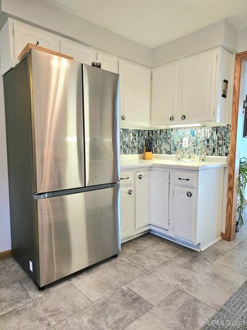 7405 Sunset S.75 Lane, Rapid River, MI 49878