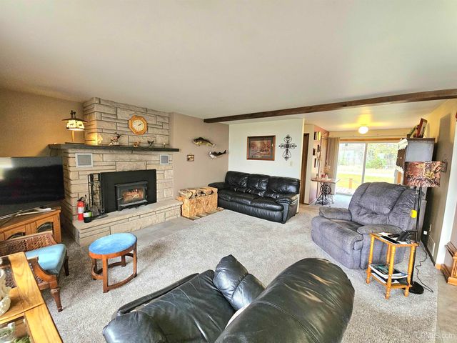 7405 Sunset S.75 Lane, Rapid River, MI 49878