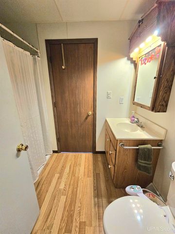 7405 Sunset S.75 Lane, Rapid River, MI 49878