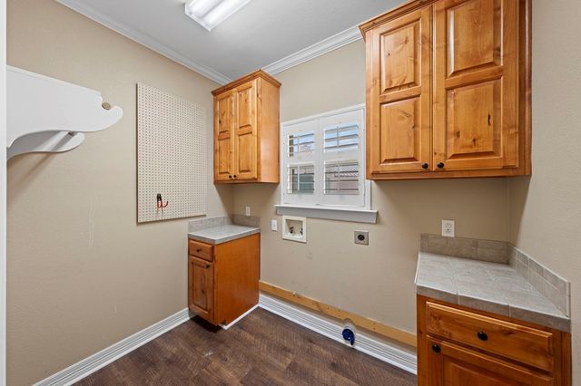 2951 Dry Hollow Drive, Kerrville, TX 78028