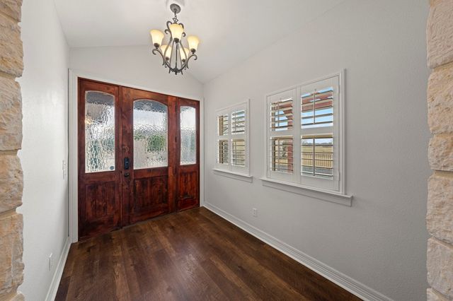 2951 Dry Hollow Drive, Kerrville, TX 78028