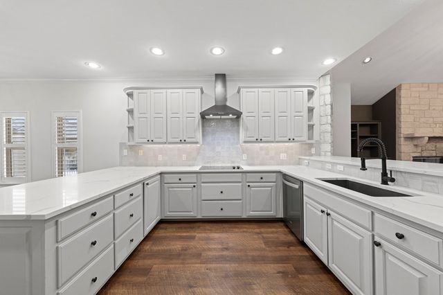 2951 Dry Hollow Drive, Kerrville, TX 78028