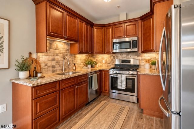 47 Campbell Ave 1L, Hackensack City, NJ 07601
