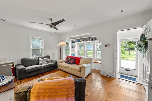 92 Allison St, Newton, MA 02458