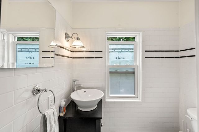 92 Allison St, Newton, MA 02458