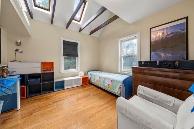 92 Allison St, Newton, MA 02458