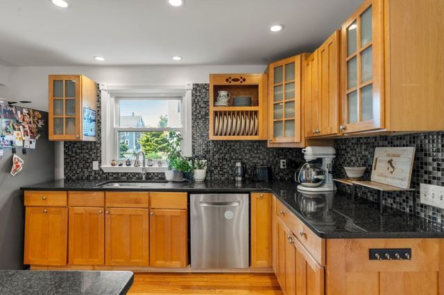 92 Allison St, Newton, MA 02458