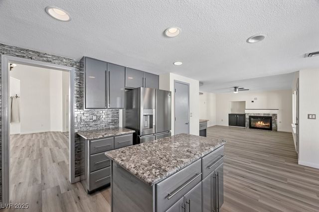 8420 Haven Brook Court, Las Vegas, NV 89128