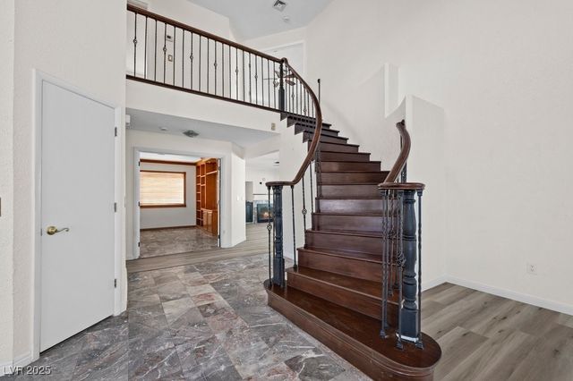 8420 Haven Brook Court, Las Vegas, NV 89128