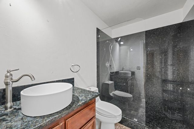 8420 Haven Brook Court, Las Vegas, NV 89128