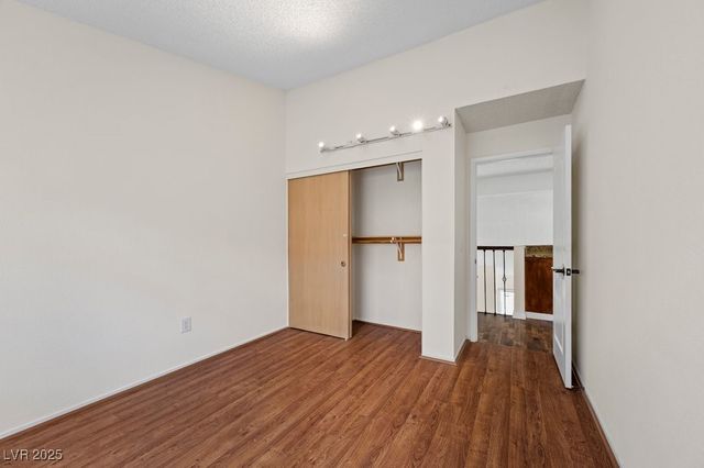 8420 Haven Brook Court, Las Vegas, NV 89128