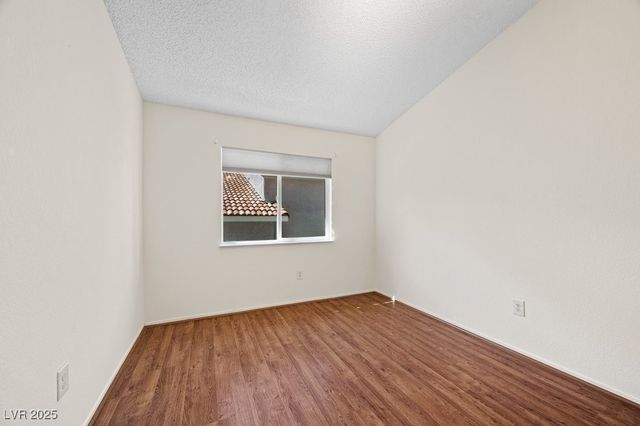 8420 Haven Brook Court, Las Vegas, NV 89128