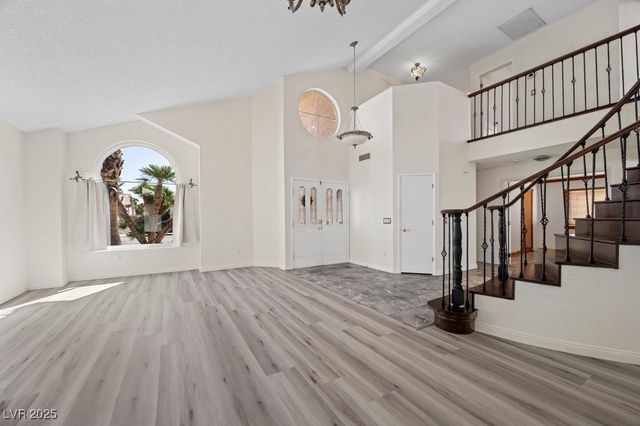 8420 Haven Brook Court, Las Vegas, NV 89128