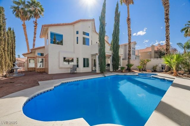 8420 Haven Brook Court, Las Vegas, NV 89128