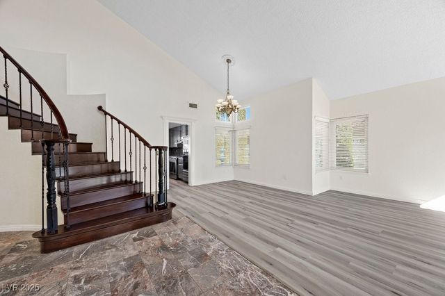 8420 Haven Brook Court, Las Vegas, NV 89128